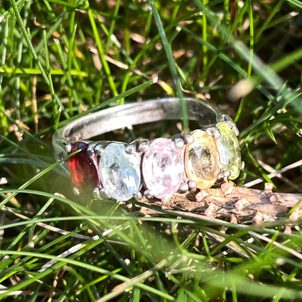 Sterling and Semi Precious Stone Rainbow Ring 6 - Picture 9 of 13
